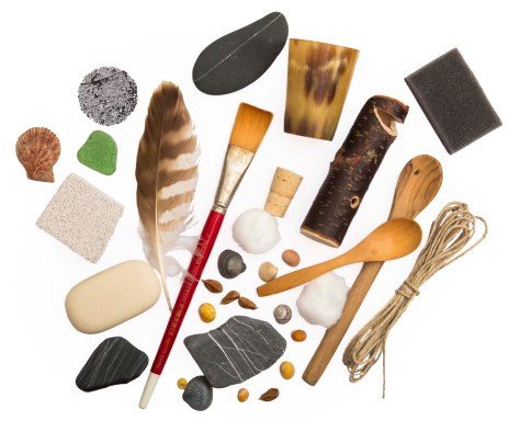 natural-materials-collection-of-objects